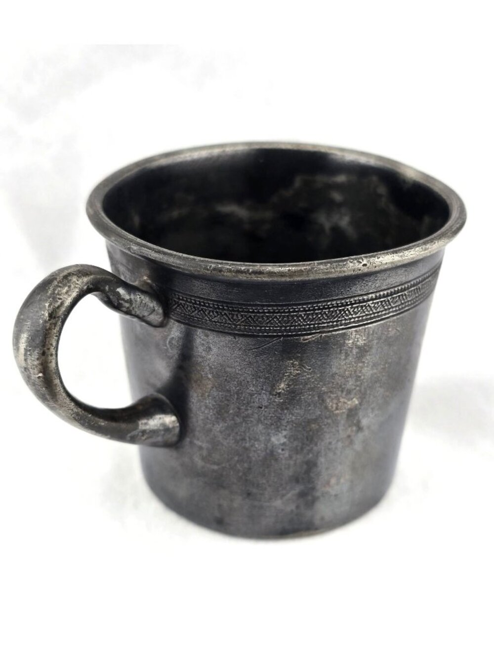 Antique Rockford Silverplate Co. Baby Cup Ornate Gothic Engraving Patina - Picture 5 of 15